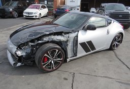 2020 Nissan 370Z Coupe - Thumbnail 4