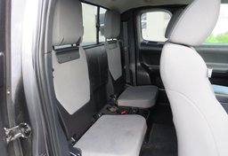 2019 Toyota Tacoma - Thumbnail 28