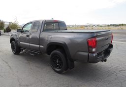 2019 Toyota Tacoma - Thumbnail 6