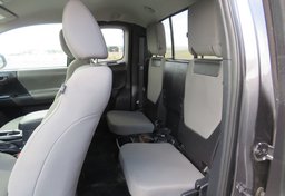 2019 Toyota Tacoma - Thumbnail 27