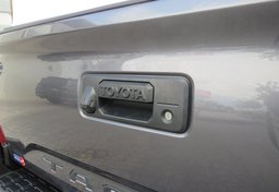 2019 Toyota Tacoma - Thumbnail 20