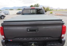 2019 Toyota Tacoma - Thumbnail 13