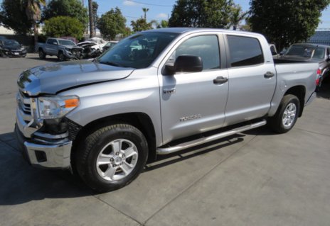 Picture of 2014 Toyota Tundra