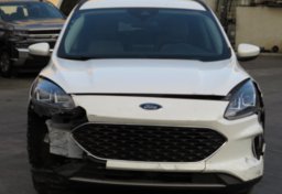 2020 Ford Escape - Thumbnail 15