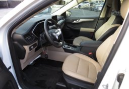 2020 Ford Escape - Thumbnail 24