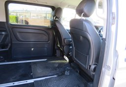 2016 Mercedes-Benz Metris Passenger Van - Thumbnail 26