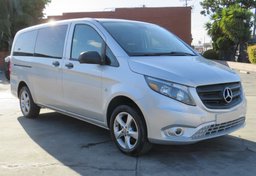 2016 Mercedes-Benz Metris Passenger Van - Thumbnail 3