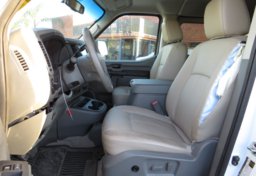 2020 Nissan NV Passenger - Thumbnail 24