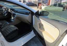 2014 Volkswagen CC - Thumbnail 19