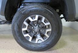 2020 Toyota Tacoma - Thumbnail 20