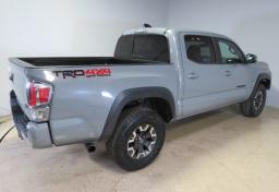 2020 Toyota Tacoma - Thumbnail 8