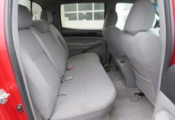 2011 Toyota Tacoma - Thumbnail 29