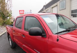 2011 Toyota Tacoma - Thumbnail 14