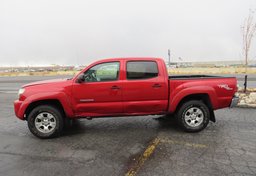 2011 Toyota Tacoma - Thumbnail 10