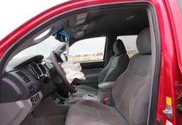 2011 Toyota Tacoma - Thumbnail 28