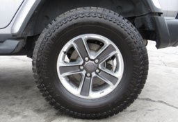 2018 Jeep Wrangler Unlimited - Thumbnail 16