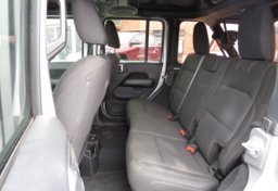 2018 Jeep Wrangler Unlimited - Thumbnail 29