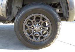 2017 Toyota Tacoma - Thumbnail 20