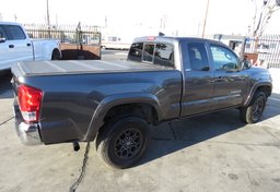 2017 Toyota Tacoma - Thumbnail 9