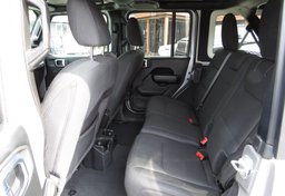 2019 Jeep Wrangler Unlimited - Thumbnail 21