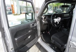 2019 Jeep Wrangler Unlimited - Thumbnail 15