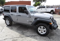 2019 Jeep Wrangler Unlimited - Thumbnail 2