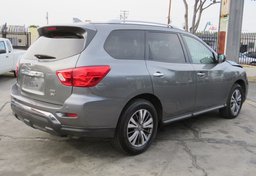 2020 Nissan Pathfinder - Thumbnail 8