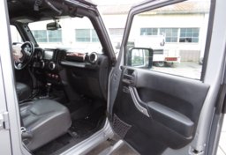 2014 Jeep Wrangler Unlimited - Thumbnail 18