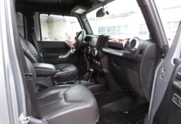 2014 Jeep Wrangler Unlimited - Thumbnail 19