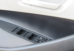 2020 Toyota Corolla - Thumbnail 35