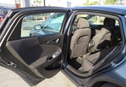 2020 Chevrolet Malibu - Thumbnail 21