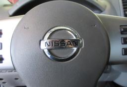 2018 Nissan Frontier - Thumbnail 31