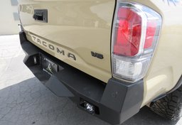 2020 Toyota Tacoma 4WD - Thumbnail 17
