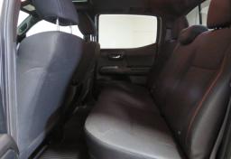 2016 Toyota Tacoma - Thumbnail 29