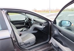 2020 Toyota Camry - Thumbnail 26