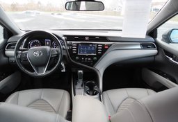 2020 Toyota Camry - Thumbnail 19