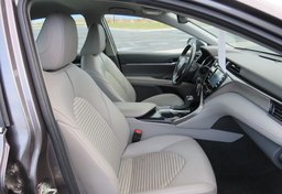 2020 Toyota Camry - Thumbnail 23