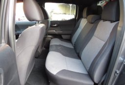 2021 Toyota Tacoma - Thumbnail 31