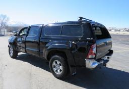 2015 Toyota Tacoma - Thumbnail 8