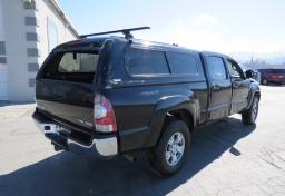 2015 Toyota Tacoma - Thumbnail 7