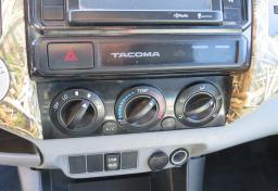 2015 Toyota Tacoma - Thumbnail 35