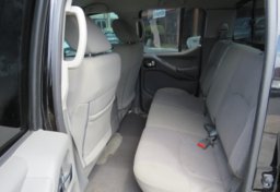 2018 Nissan Frontier - Thumbnail 29