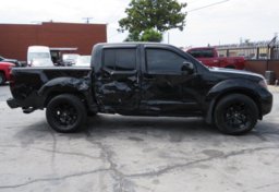 2018 Nissan Frontier - Thumbnail 12