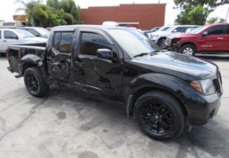 2018 Nissan Frontier - Thumbnail 2