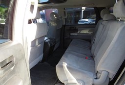 2014 Toyota Sequoia - Thumbnail 32