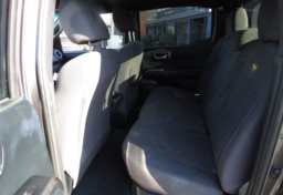 2017 Toyota Tacoma - Thumbnail 29