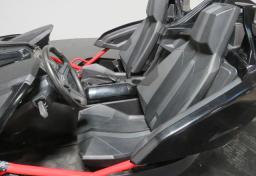 2016 Polaris SLINGSHOT - Thumbnail 20