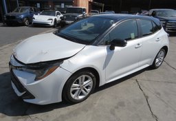 2021 Toyota Corolla Hatchback - Thumbnail 2