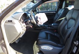 2015 Porsche Cayenne - Thumbnail 29