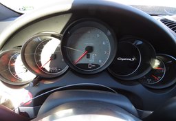 2015 Porsche Cayenne - Thumbnail 32